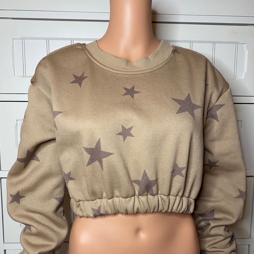 Tan and brown stars cropped crewneck sweatshirt